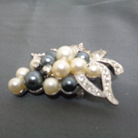 EISENBERG Ice Brooch Set Rhinestone & Faux Pearl - Picture 10 of 12